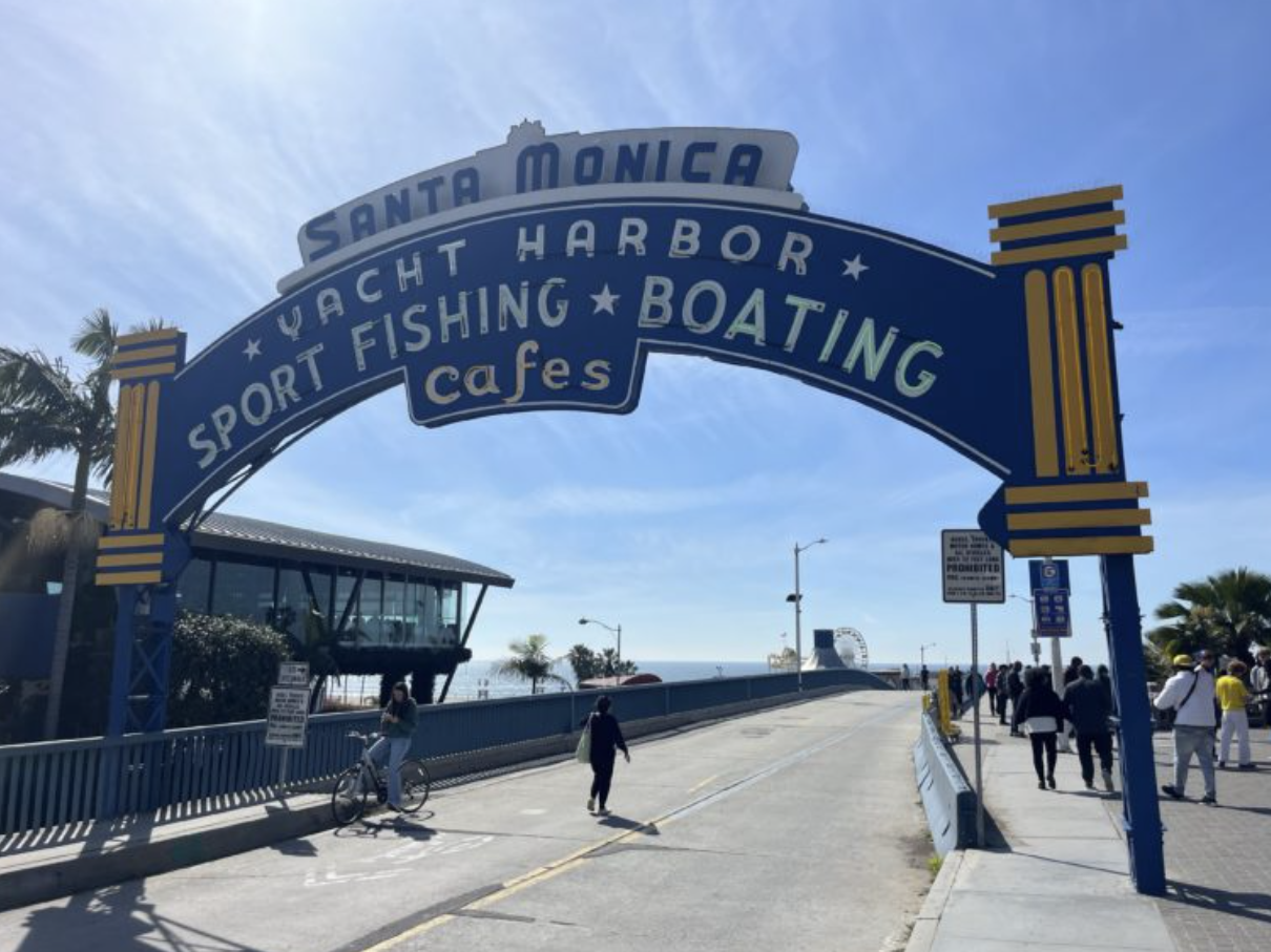 Beverly Hills High School White Paper / White Paper of Youth Location Tour - photo 4