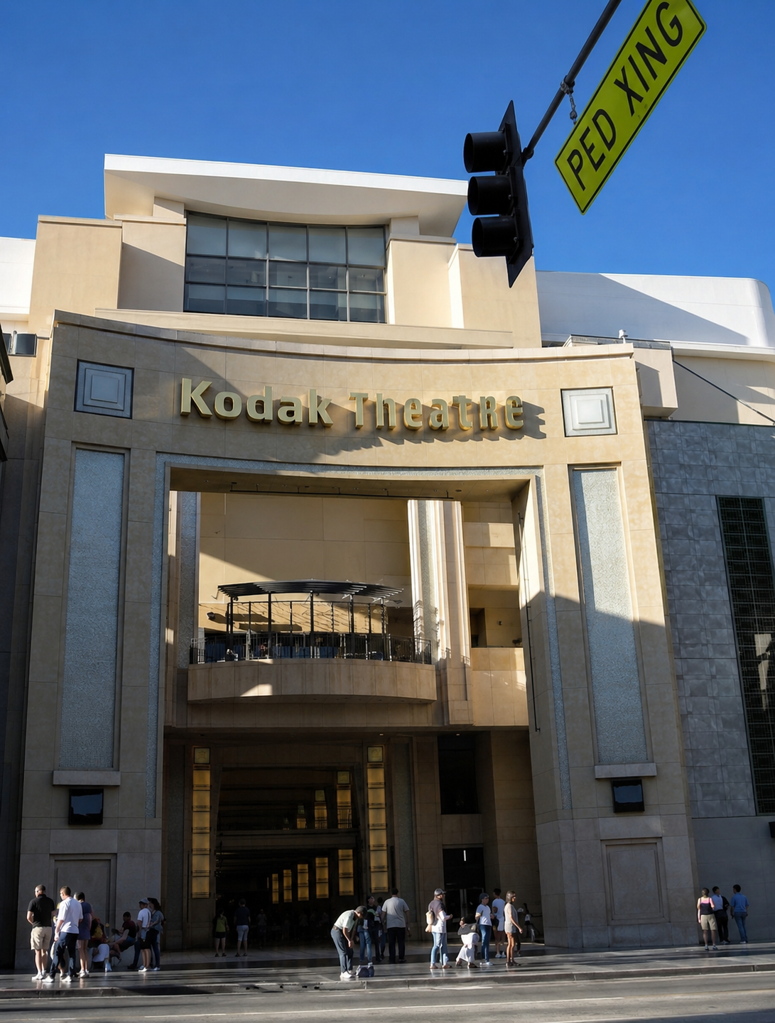 Michael Jackson Tour in Los Angeles | Music Video Locations & Murals - sub photo 15