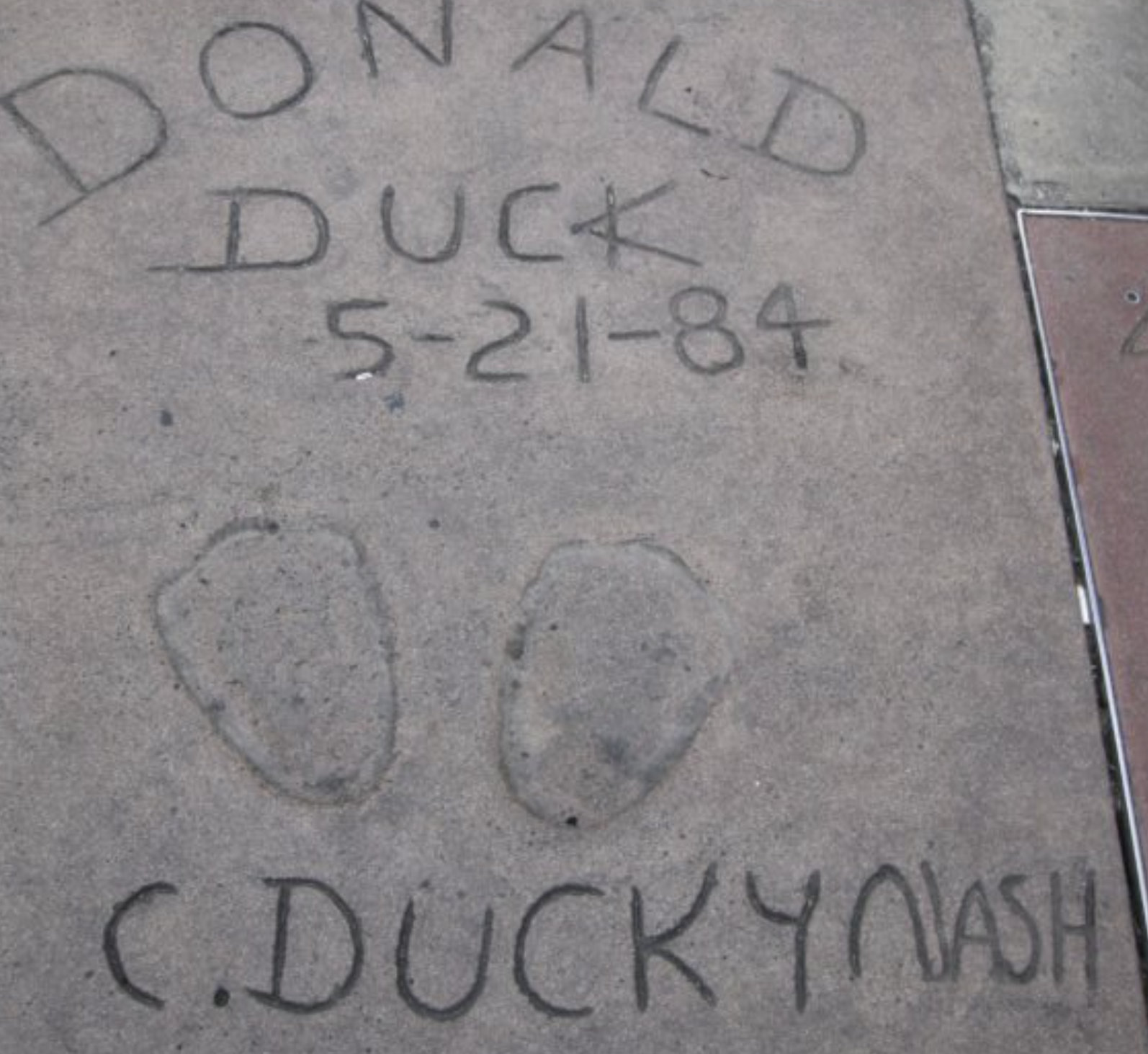 Walt Disney LA Origins Tour | Hollywood & Burbank History Walk - sub photo 17