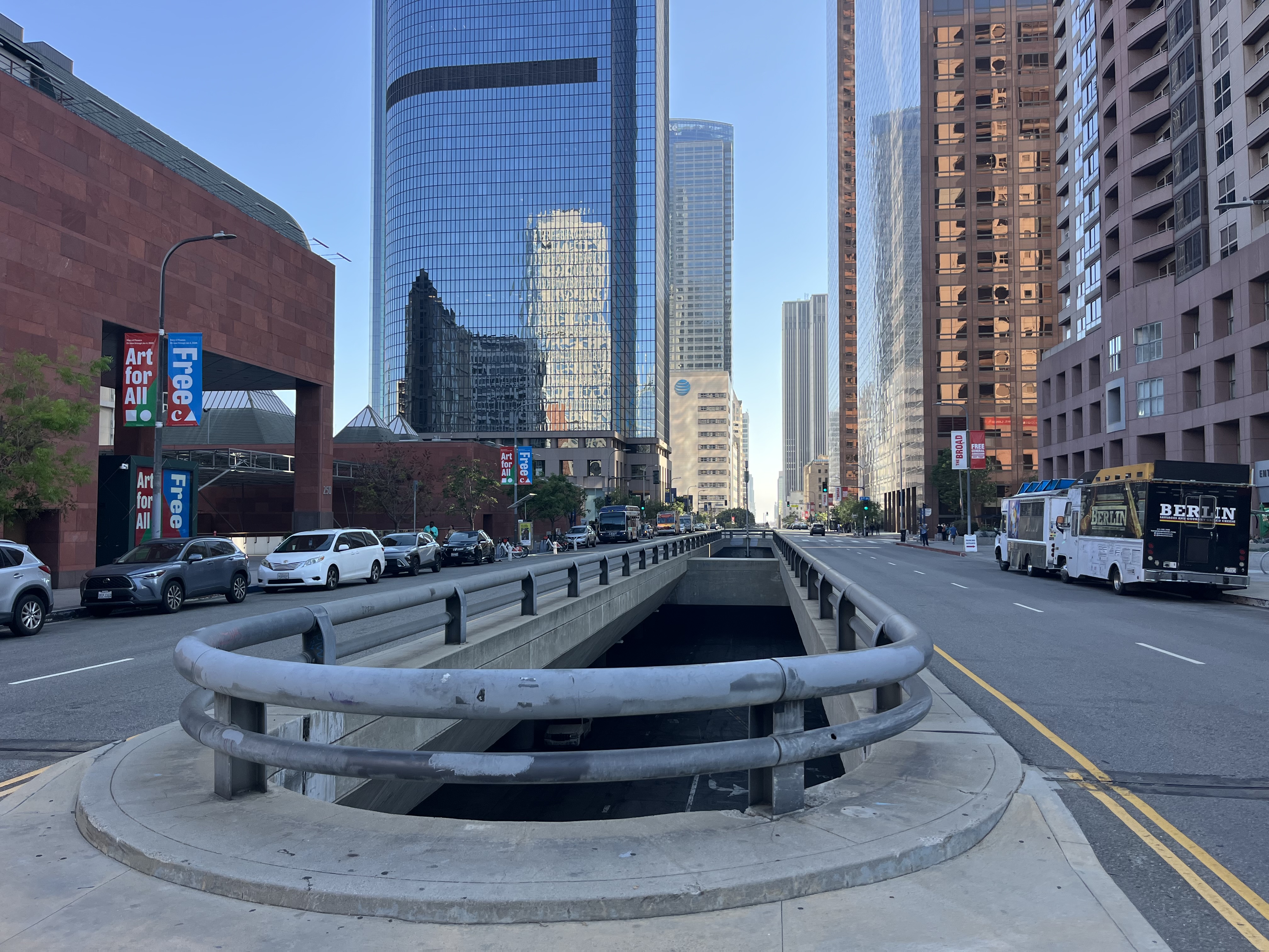 "The Terminator" series filming locations' tour - sub photo 59