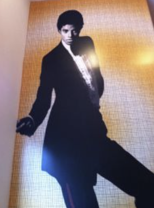 Michael Jackson Tour in Los Angeles | Music Video Locations & Murals - sub photo 39