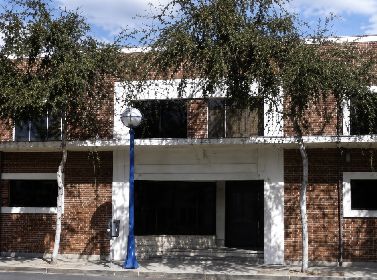 Michael Jackson Tour in Los Angeles | Music Video Locations & Murals - sub photo 35